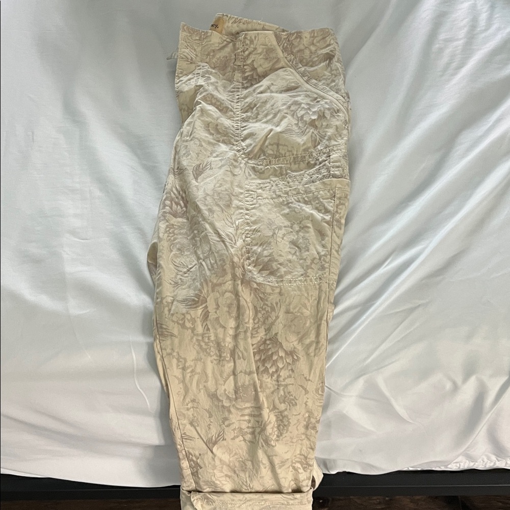 Democracy Men's Tan Floral-Pattern Chinos